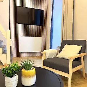  Appartement Montagn'art Studio. 4pers 30m2. Coeur Village. France
